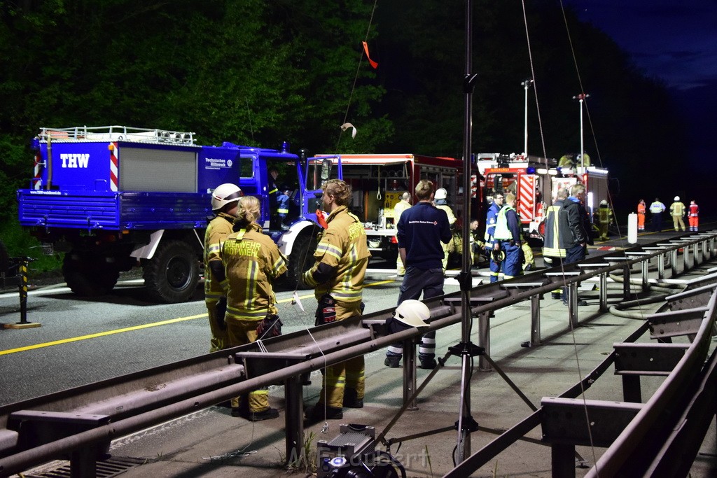 VU Gefahrgut LKW umgestuerzt A 4 Rich Koeln Hoehe AS Gummersbach P613.JPG - Miklos Laubert